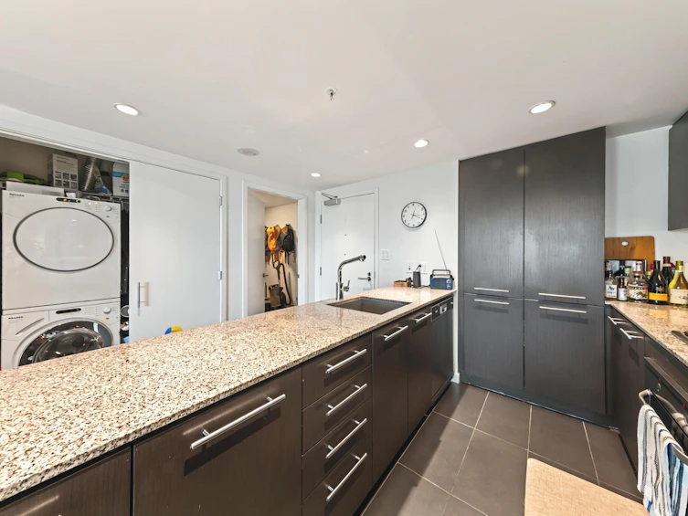 501-522 W 8th Avenue, Vancouver, BC, V5Z 0A9 - 8