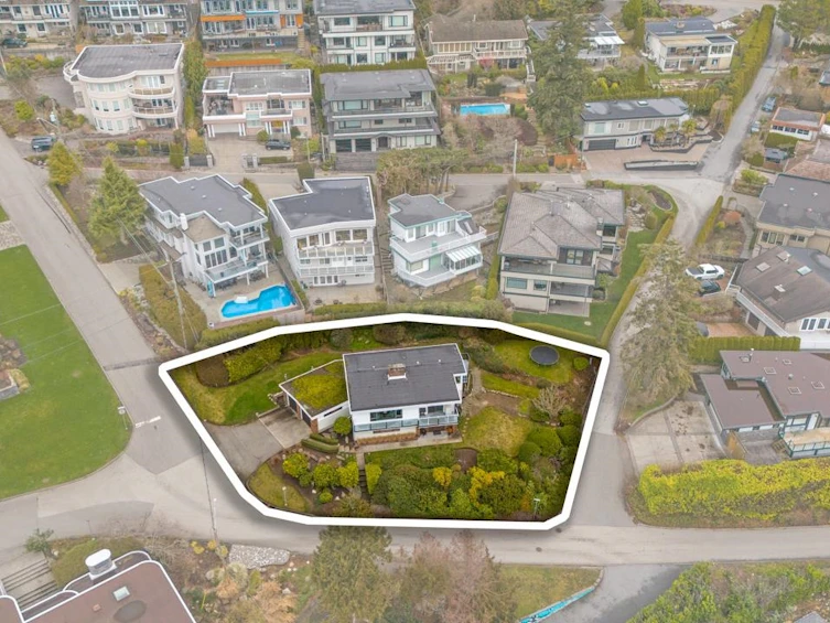 14401 Sunset Drive, Surrey, BC, V4B 2V6 - 10