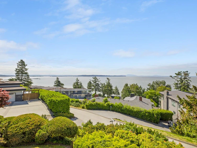 14401 Sunset Drive, Surrey, BC, V4B 2V6 - 16