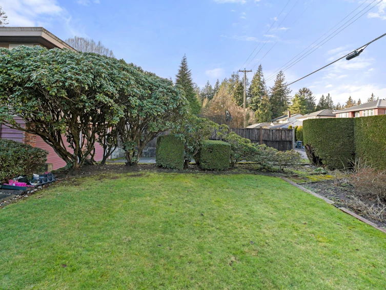 4651 W 16th Avenue, Vancouver, BC, V6R 3E9 - 27