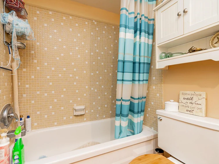 246B-8635 120 Street, Delta, BC, V4C 6R5 - 22