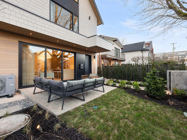 1-280 E 32 Avenue, Vancouver, BC, V5V 2Y3 - 38