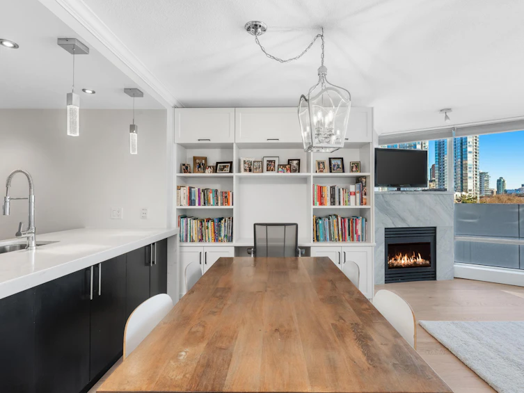 305-1201 Marinaside Crescent, Vancouver, BC, V6Z 2V2 - 5