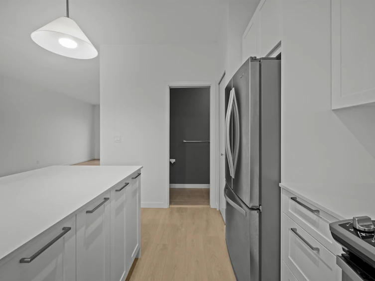 1704-18505 Laurensen Place, Surrey, BC, V4N 6R7 - 14