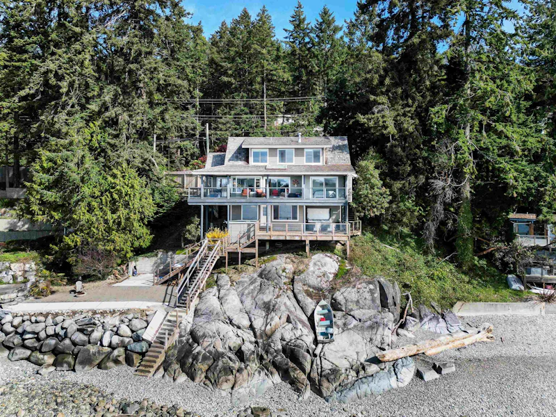 6643 Sunshine Coast Highway, Sechelt BC