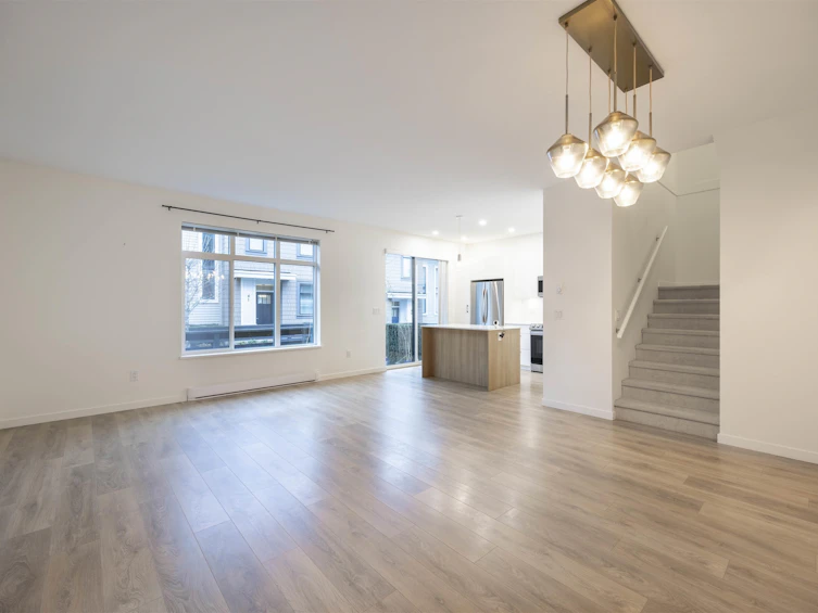 17-15255 Sitka Drive, Surrey, BC, V3S 0B1 - 6