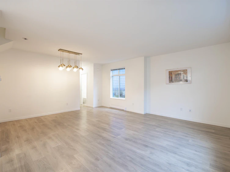 17-15255 Sitka Drive, Surrey, BC, V3S 0B1 - 15