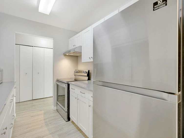613-13923 72 Avenue, Surrey, BC, V3W 2P6 - 9