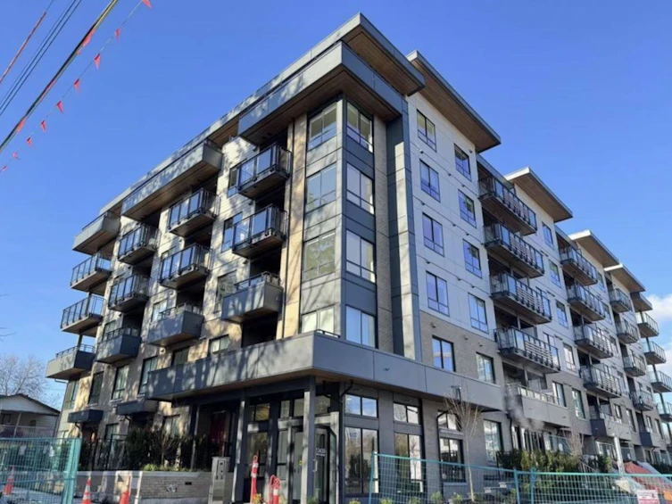 426-9456 134 Street, Surrey, BC, V3V 0G8 - 8