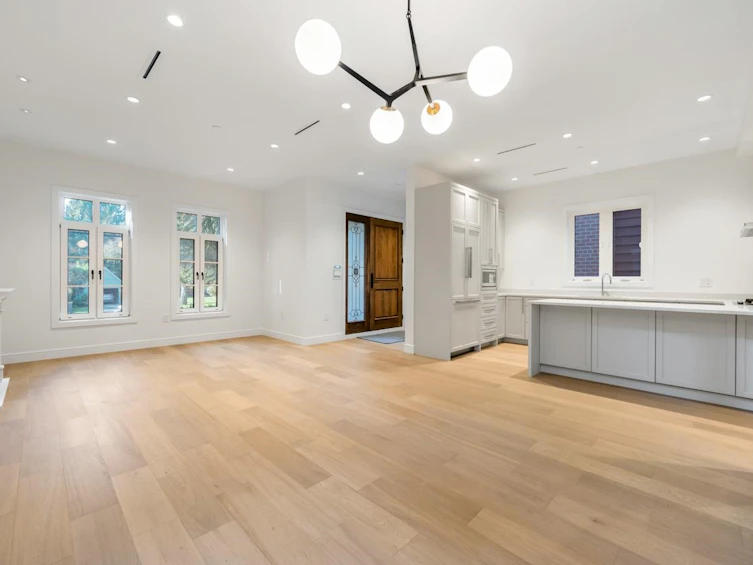 5836 Highbury Street, Vancouver, BC, V6N 1Z1 - 3