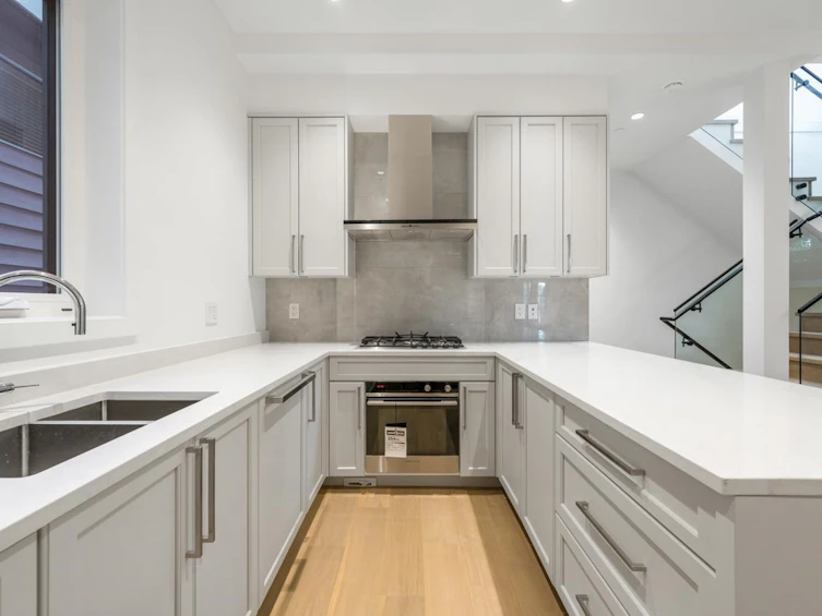 5836 Highbury Street, Vancouver, BC, V6N 1Z1 - 10