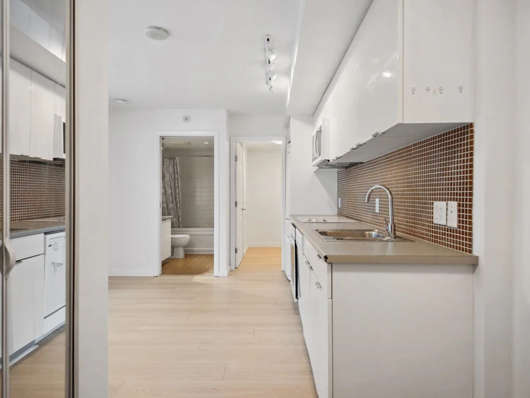 1710-233 Robson Street, Vancouver, BC, V6B 0E8 - 2