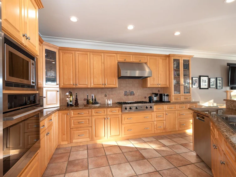242 Turtlehead Road, Port Moody, BC, V3H 4P2 - 12