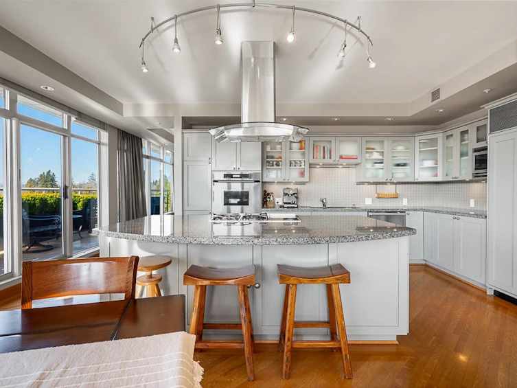PH1-5700 Larch Street, Vancouver, BC, V6M 4E2 - 8