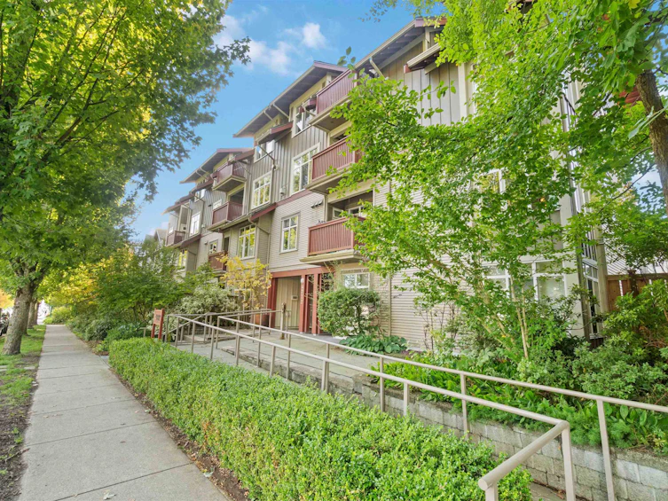 401-4272 Albert Street, Burnaby, BC, V5C 2E8 - 3