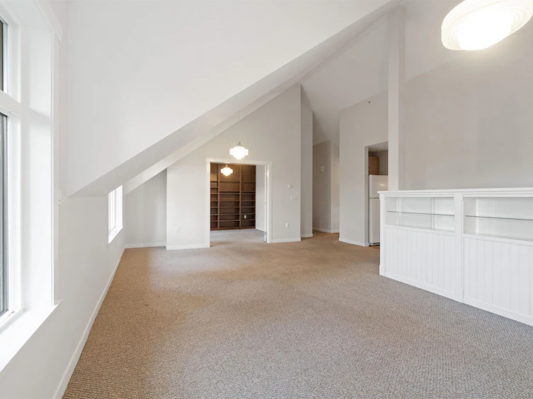 401-4272 Albert Street, Burnaby, BC, V5C 2E8 - 8