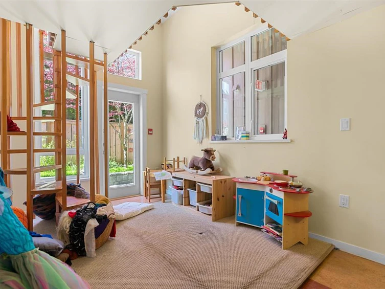 401-4272 Albert Street, Burnaby, BC, V5C 2E8 - 37