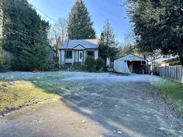 6525 Canada Way, Burnaby, BC, V5E 3P5 - 4