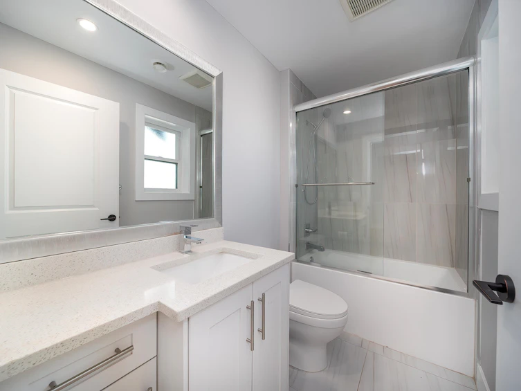 3360 Parker Street, Vancouver, BC, V5K 2V9 - 11