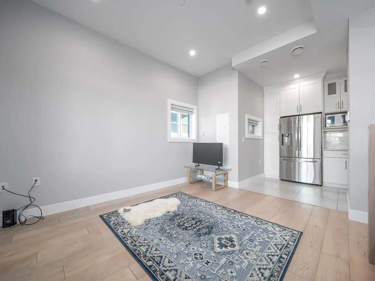3360 Parker Street, Vancouver, BC, V5K 2V9 - 2