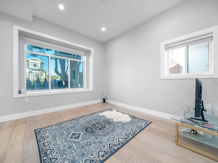 3360 Parker Street, Vancouver, BC, V5K 2V9 - 4