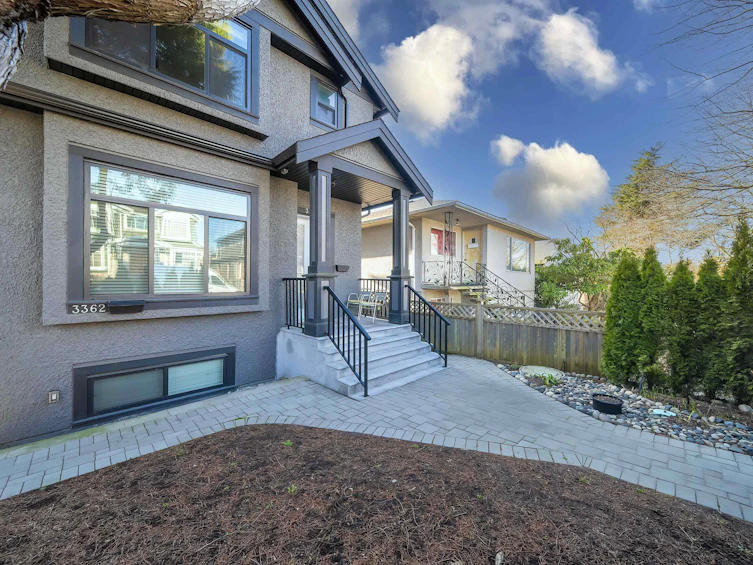 3360 Parker Street, Vancouver, BC, V5K 2V9 - 15