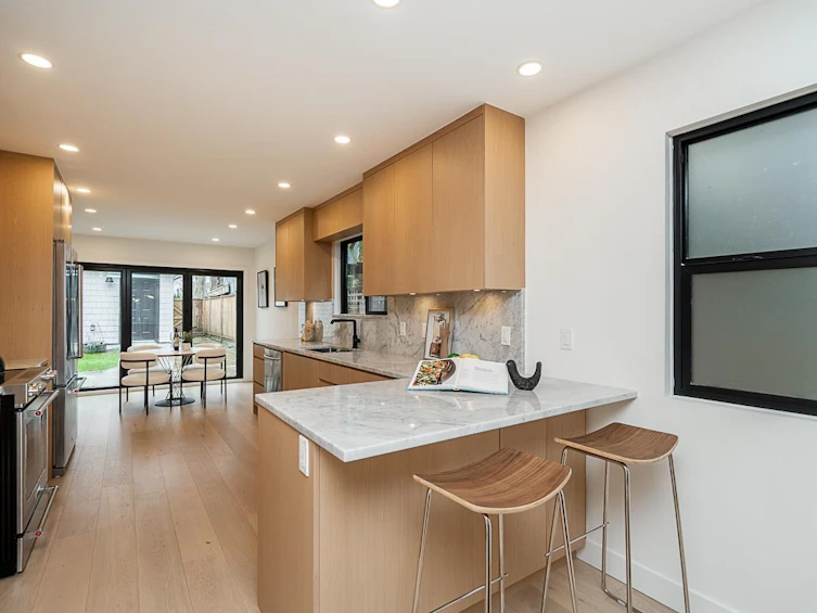 788 W 19th Avenue, Vancouver, BC, V5Z 1X2 - 11