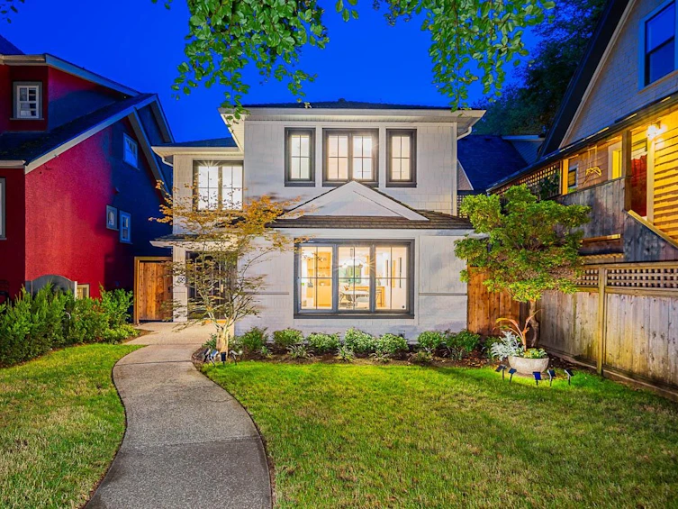788 W 19th Avenue, Vancouver, BC, V5Z 1X2 - 2