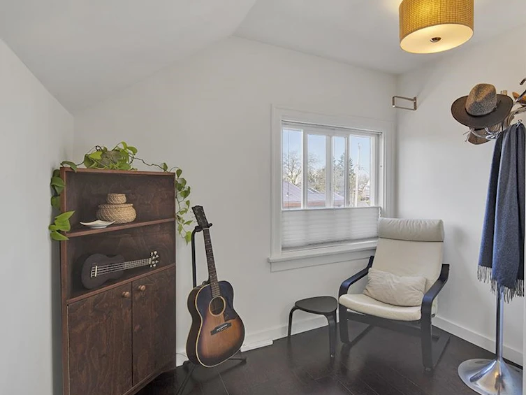 1595 E 13th Avenue, Vancouver, BC, V5N 2B7 - 16