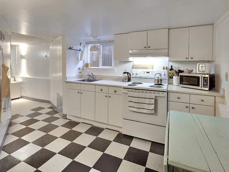 1595 E 13th Avenue, Vancouver, BC, V5N 2B7 - 21