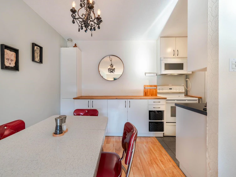 304-930 E 7th Avenue, Vancouver, BC, V5T 1P6 - 9
