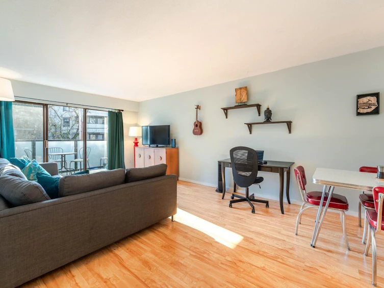 304-930 E 7th Avenue, Vancouver, BC, V5T 1P6 - 10