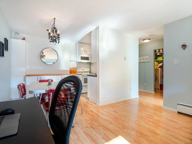 304-930 E 7th Avenue, Vancouver, BC, V5T 1P6 - 12