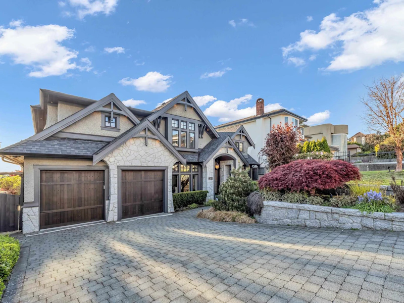 125 N Glynde Avenue, Burnaby BC V5B 1G8