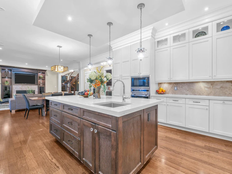 125 N Glynde Avenue, Burnaby, BC, V5B 1G8 - 6