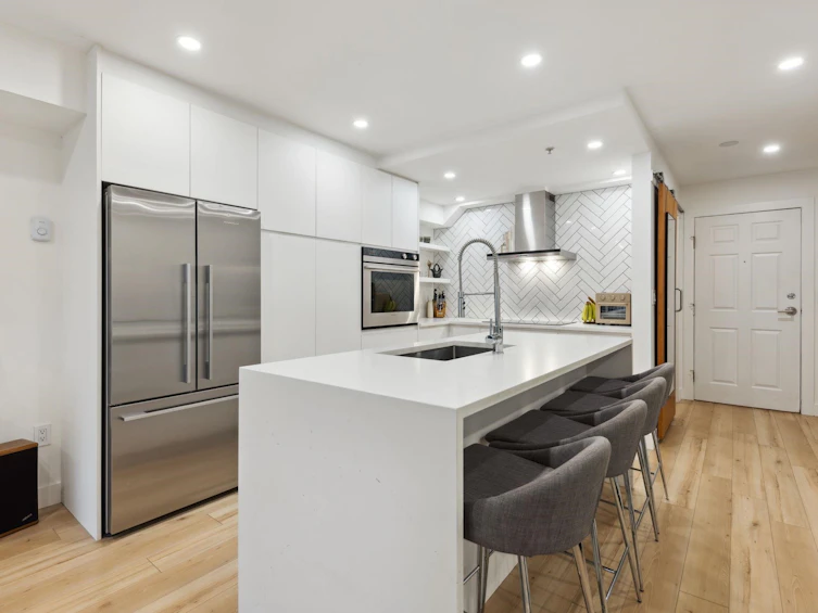205-1707 Charles Street, Vancouver, BC, V5L 2T6 - 6