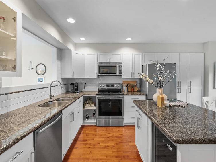 3-229 E 8th Street, North Vancouver, BC, V7L 1Y9 - 11