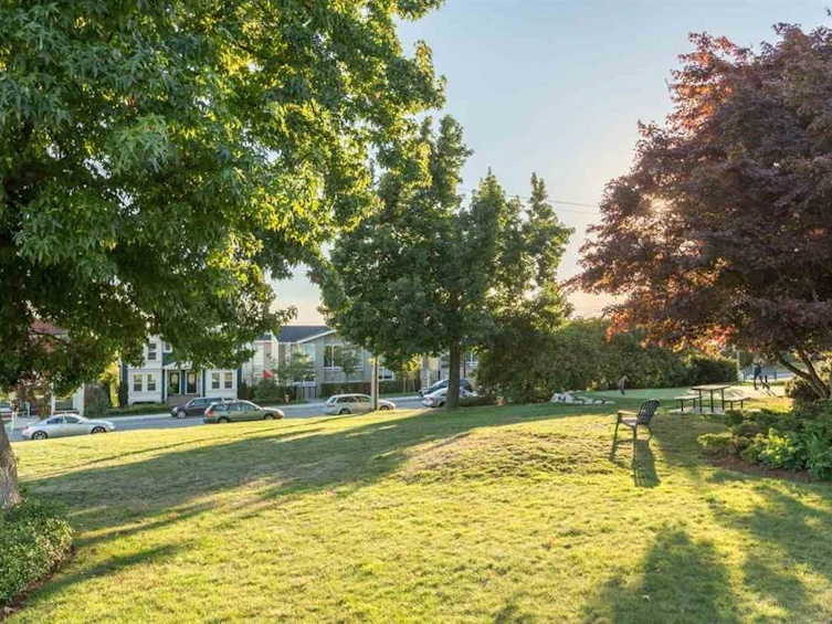 3-229 E 8th Street, North Vancouver, BC, V7L 1Y9 - 33