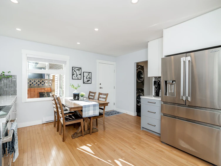 2579 Burian Drive, Coquitlam, BC, V3K 5W8 - 10