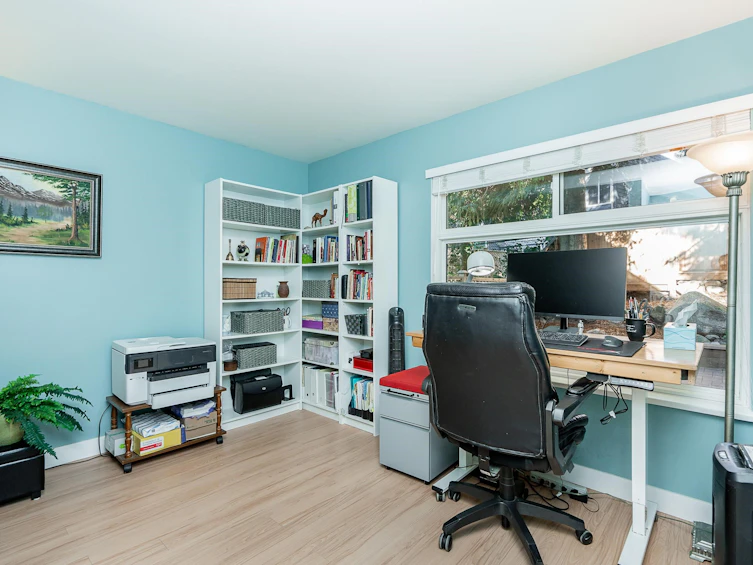2579 Burian Drive, Coquitlam, BC, V3K 5W8 - 13