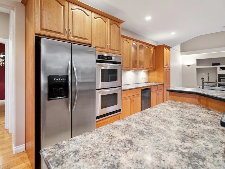 2636 Delahaye Drive, Coquitlam, BC, V3B 7E7 - 11