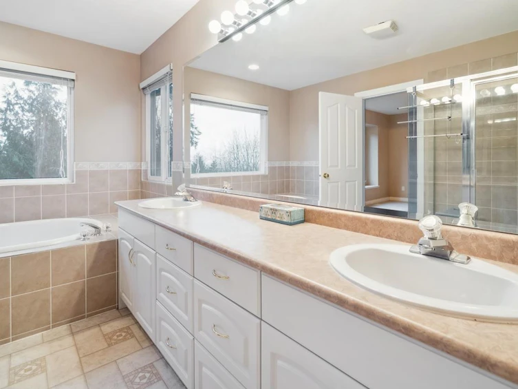2636 Delahaye Drive, Coquitlam, BC, V3B 7E7 - 23