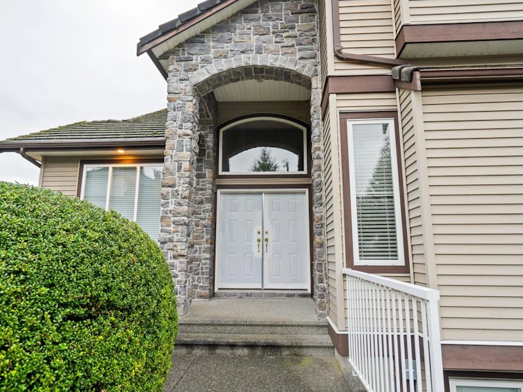 2636 Delahaye Drive, Coquitlam, BC, V3B 7E7 - 37