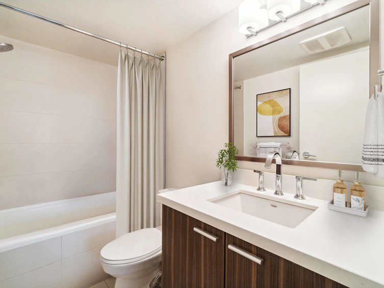 205-2888 E 2nd Avenue, Vancouver, BC, V5M 0B9 - 16
