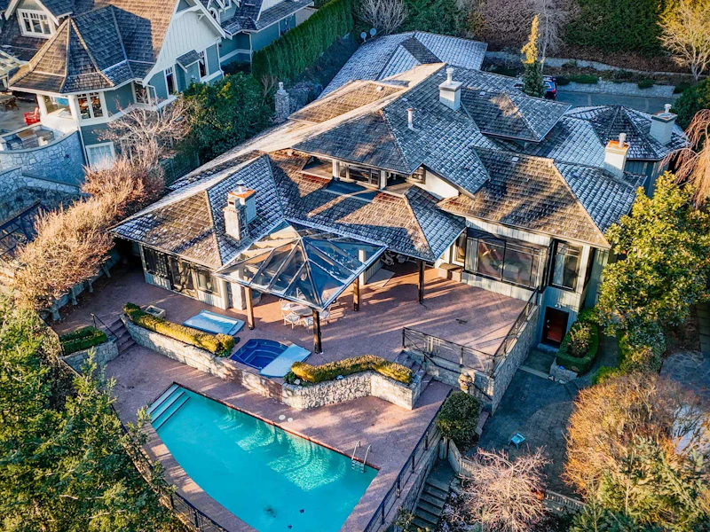 4656 Decourcy Court, West Vancouver BC V7W 3J5