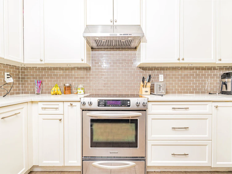 9366 Kingsley Crescent, Richmond, BC, V7A 4W7 - 7