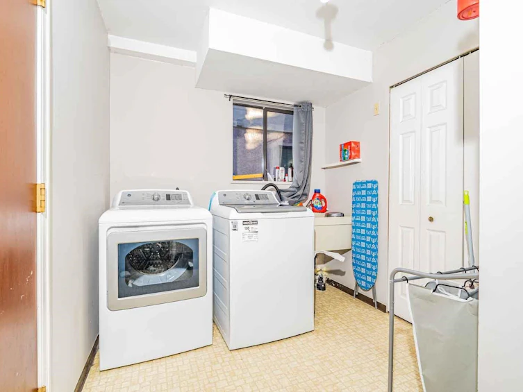9366 Kingsley Crescent, Richmond, BC, V7A 4W7 - 39