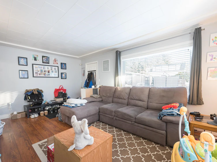8825 Edward Street, Chilliwack, BC, V2P 4C8 - 5
