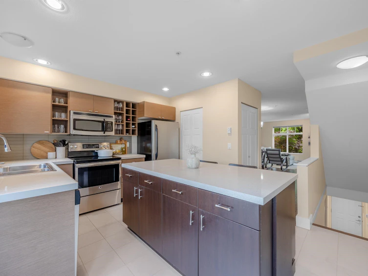 9-15833 26th Avenue, Surrey, BC, V3Z 2X5 - 4