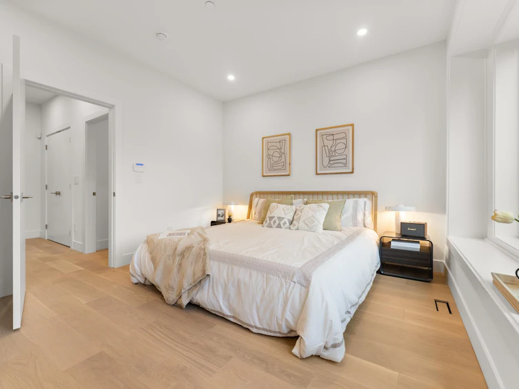 2-39 W 22nd Avenue, Vancouver, BC, V5Y 2E9 - 12